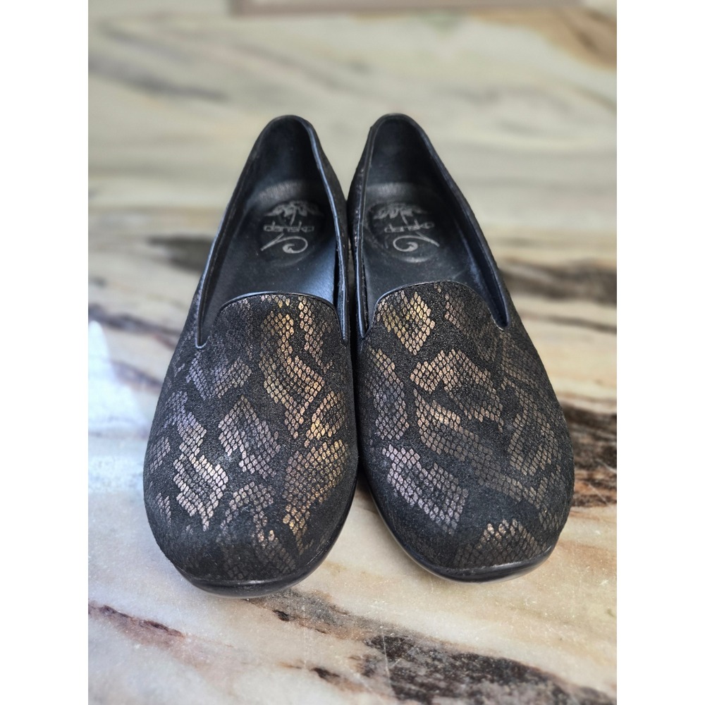 Dansko Womens 38 Bronze Black Snakeskin Leather Slip On Loafers Low Wedge‎ - Picture 3 of 9